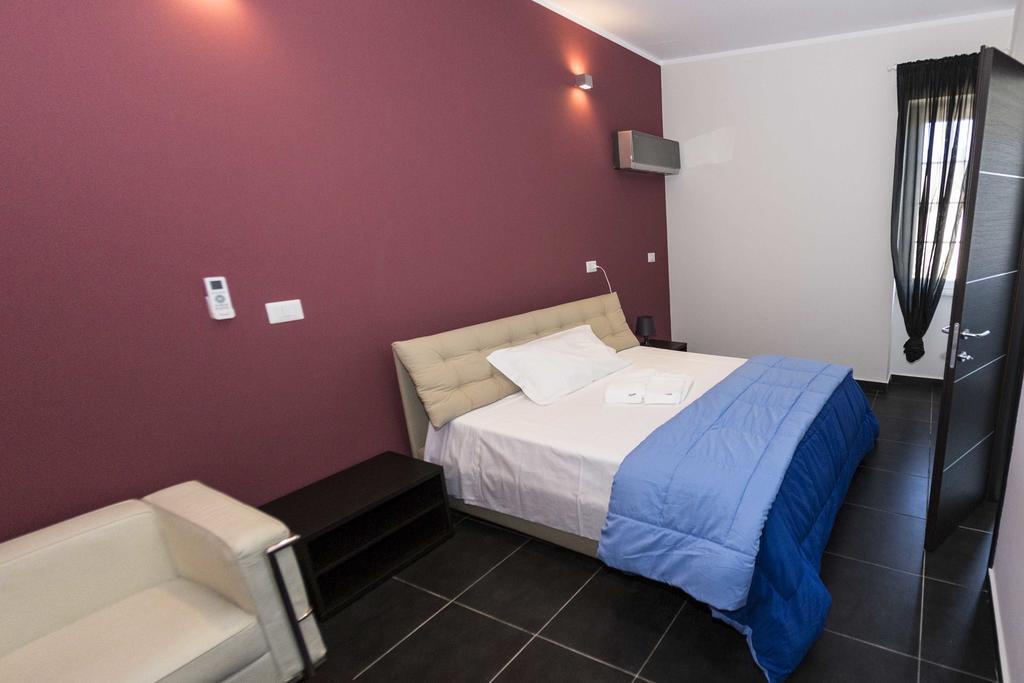 Hotel Ascot كايانيلو الغرفة الصورة