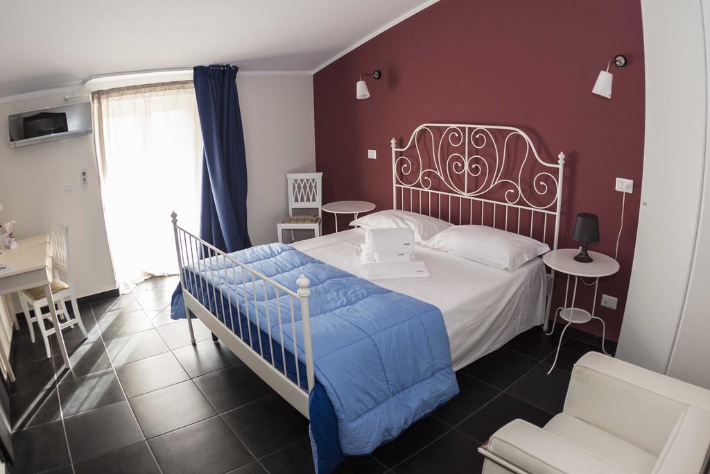 Hotel Ascot كايانيلو الغرفة الصورة