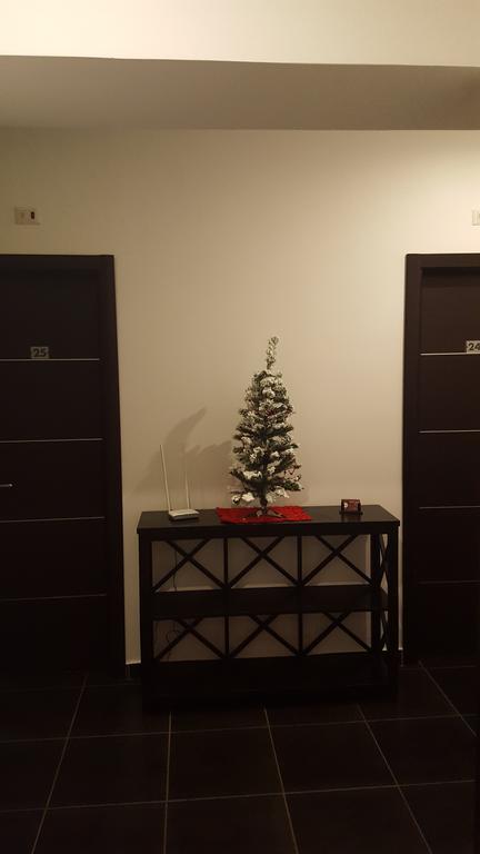 Hotel Ascot كايانيلو المظهر الخارجي الصورة