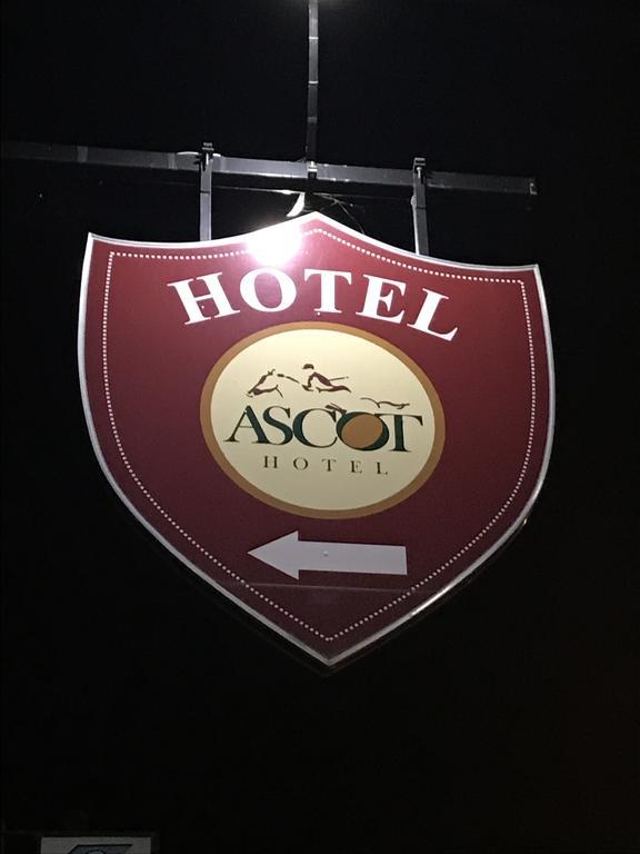 Hotel Ascot كايانيلو المظهر الخارجي الصورة