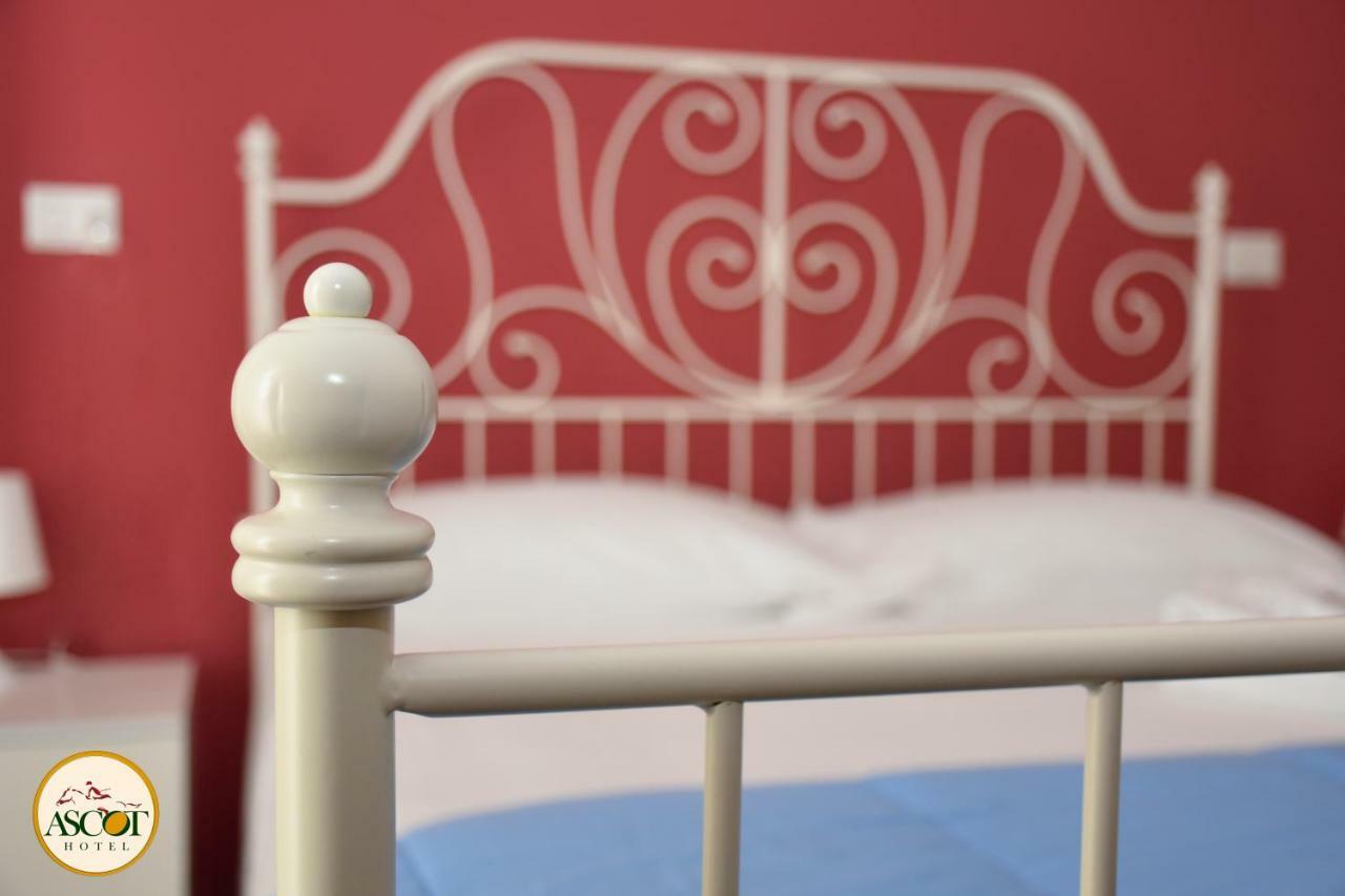 Hotel Ascot كايانيلو المظهر الخارجي الصورة